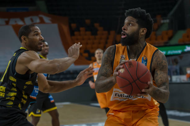 而深圳马可 而深圳马可