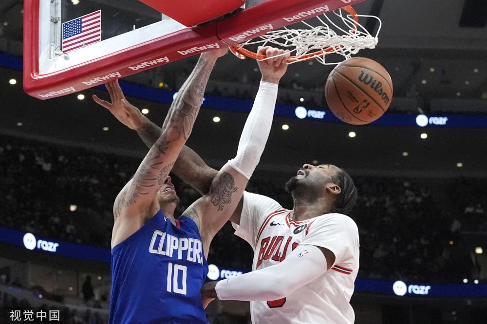 在赛场上保 在赛场上保